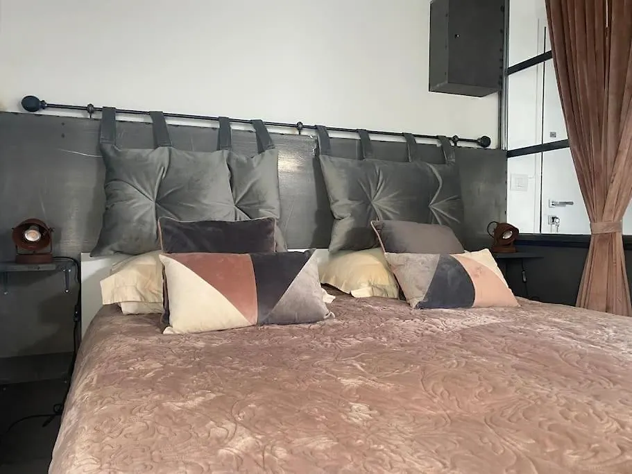 דירות מילאנו Industrial Cozy Loft